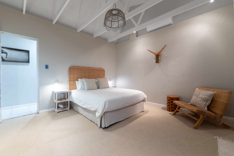 6 Bedroom Property for Sale in Camps Bay Western Cape